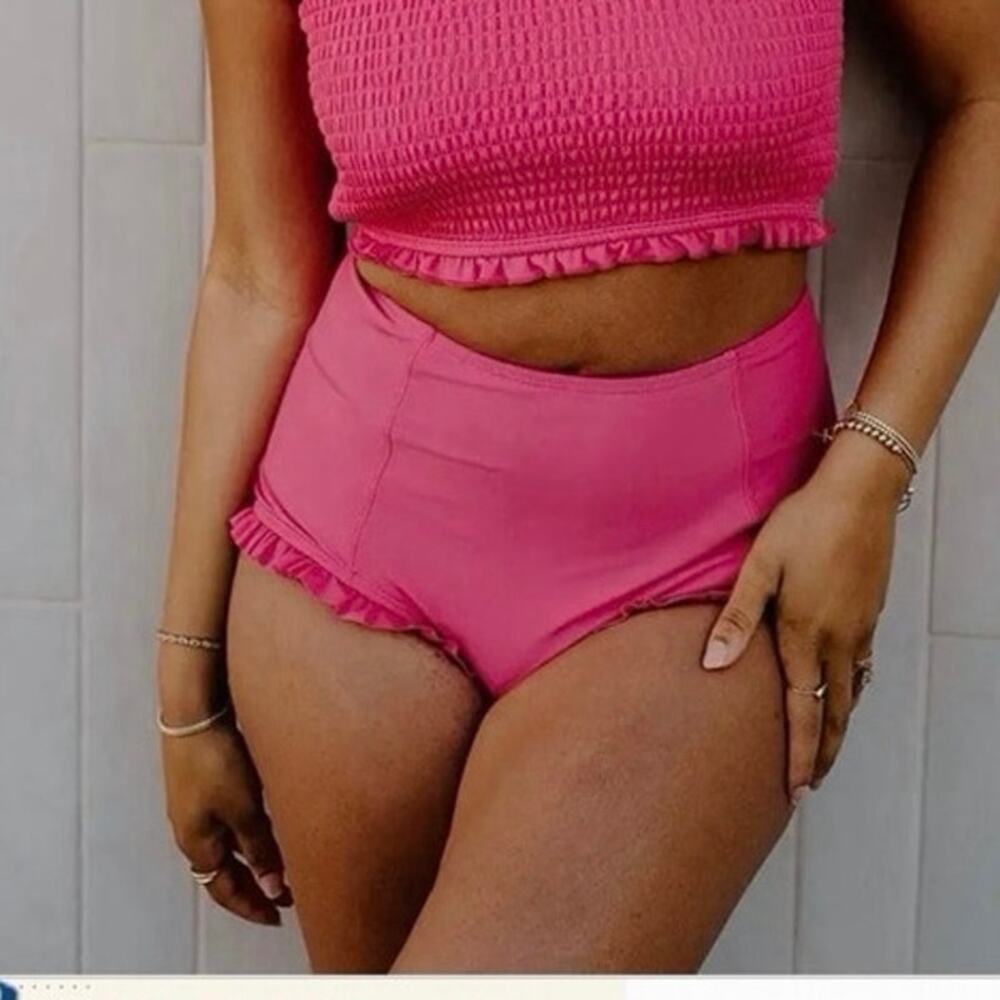 Kortni Jeane all ruffled up high waisted bottom in pink size large